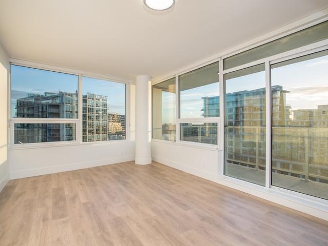 1103 - 5508 HOLLYBRIDGE WAY