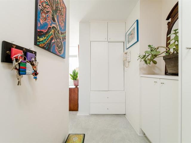 1401 - 1850 COMOX STREET