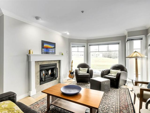 1319 CHESTNUT STREET