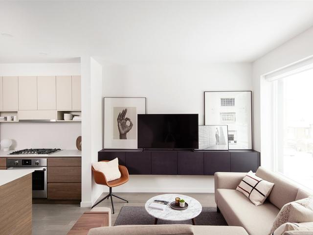 22 - 528 E 2ND STREET