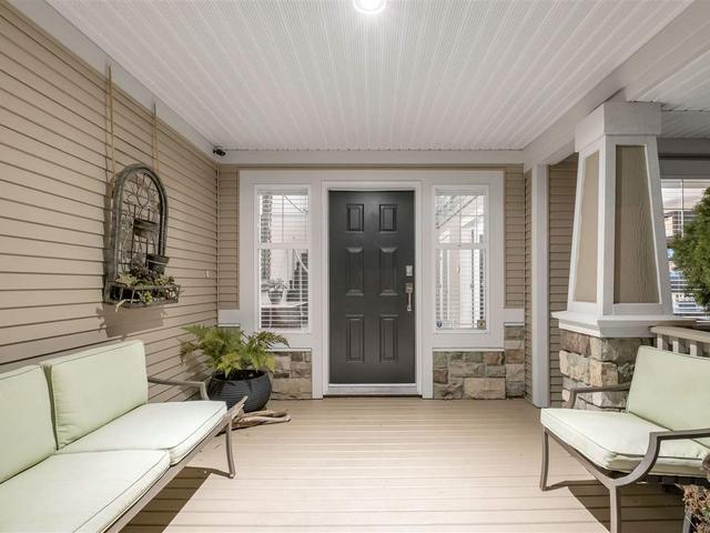 22785 HOLYROOD AVENUE