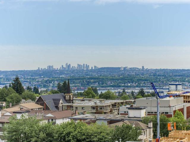 903 - 112 E 13TH STREET