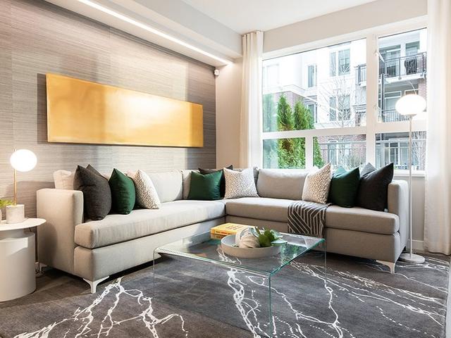 327 - 9233 ODLIN ROAD