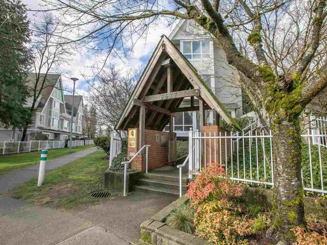 7 - 6577 SOUTHOAKS CRESCENT