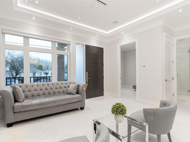 5816 BERKELEY STREET