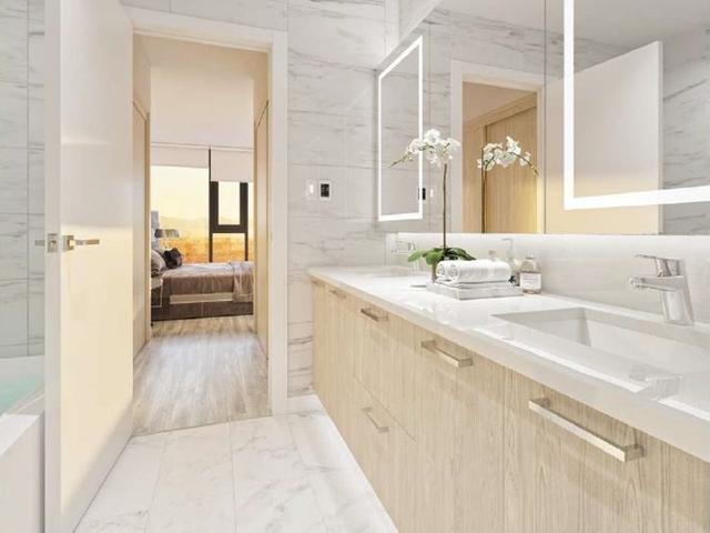 802 - 4458 BERESFORD STREET