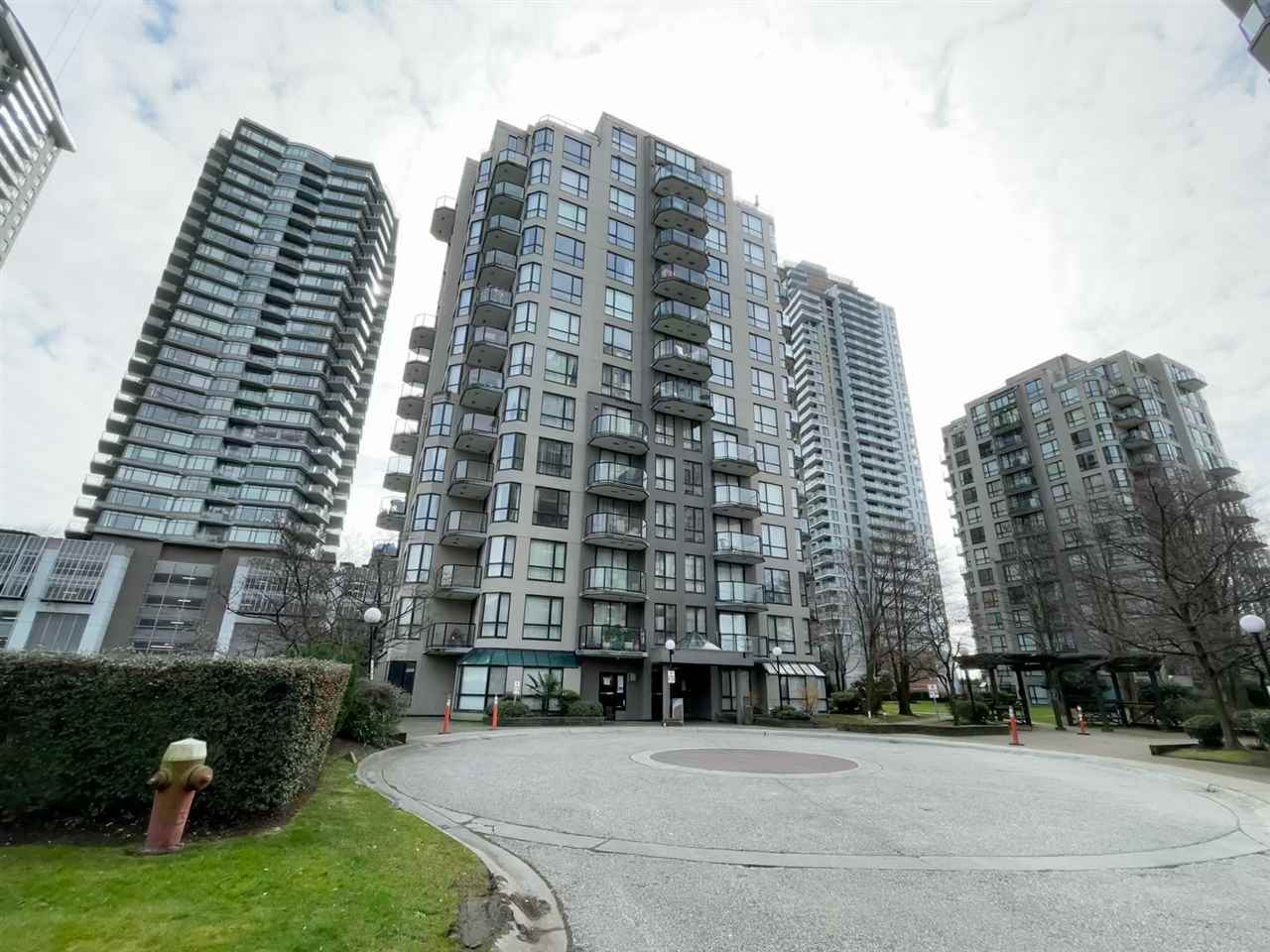 403 828 AGNES STREET, New Westminster Sold, R2548087 Condos.ca