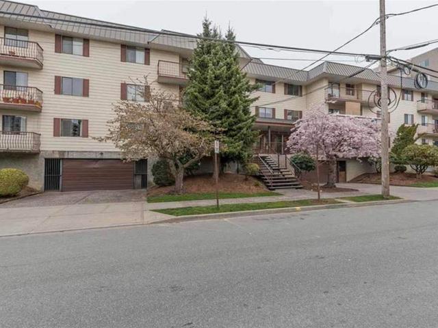 205 - 45749 SPADINA AVENUE photo #1