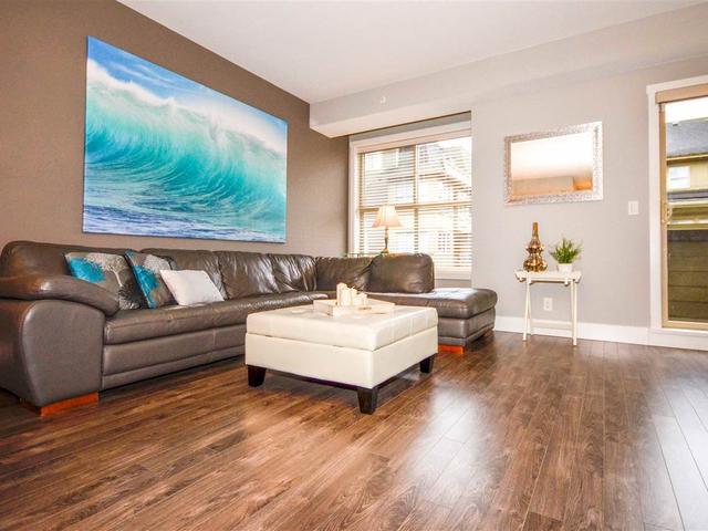 221 - 2110 ROWLAND STREET