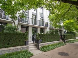 505 BEACH CRESCENT
