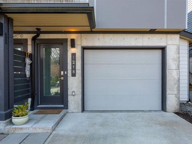 1218 SHANNON LANE