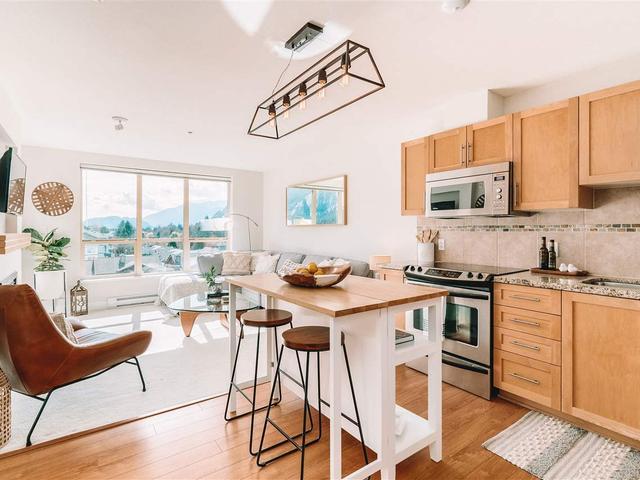 520 - 1211 VILLAGE GREEN WAY