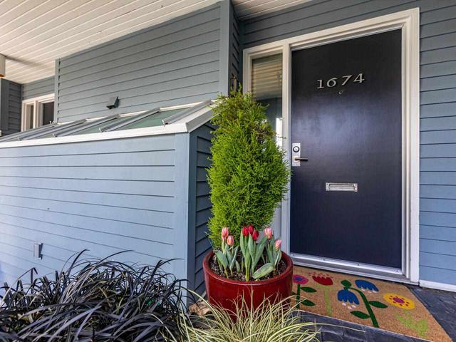 1674 ARBUTUS STREET