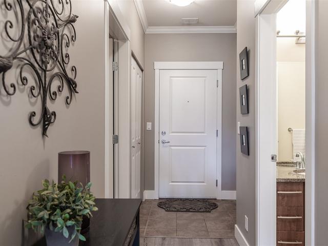 106 - 2632 PAULINE STREET