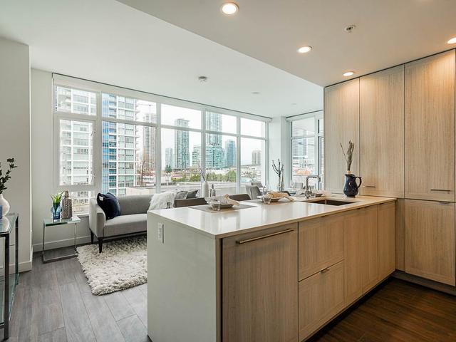 806 - 2351 BETA DRIVE