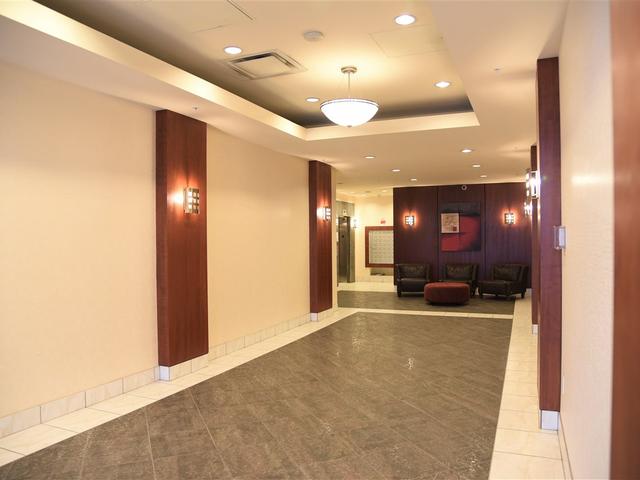 605 - 100 E ESPLANADE