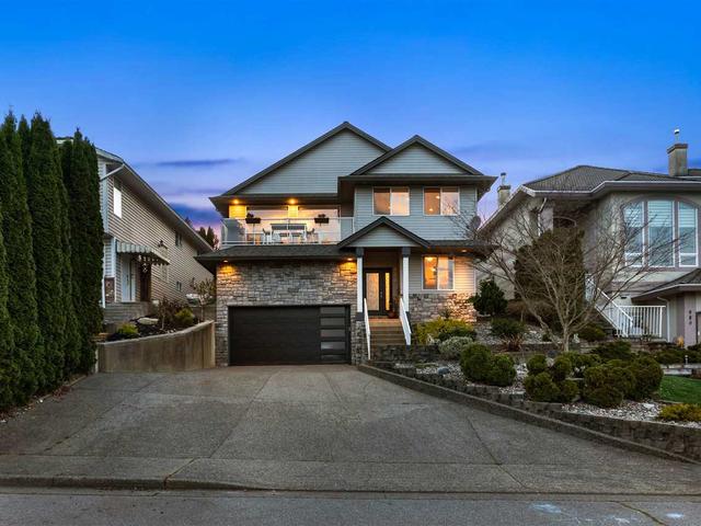 978 CRYSTAL COURT