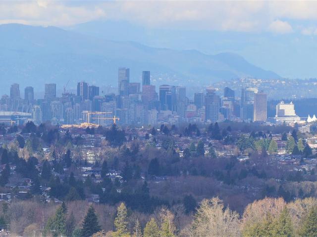 3009 - 7388 KINGSWAY