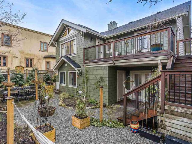228 GIFFORD PLACE