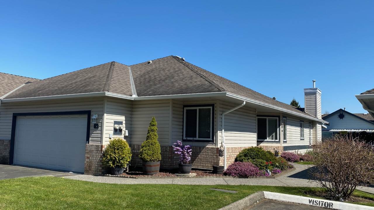 3 5550 LANGLEY BYPASS BYPASS, Langley Sold, R2567621 Condos.ca