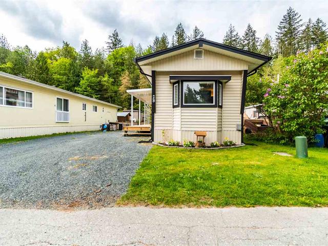 28 - 3942 COLUMBIA VALLEY ROAD