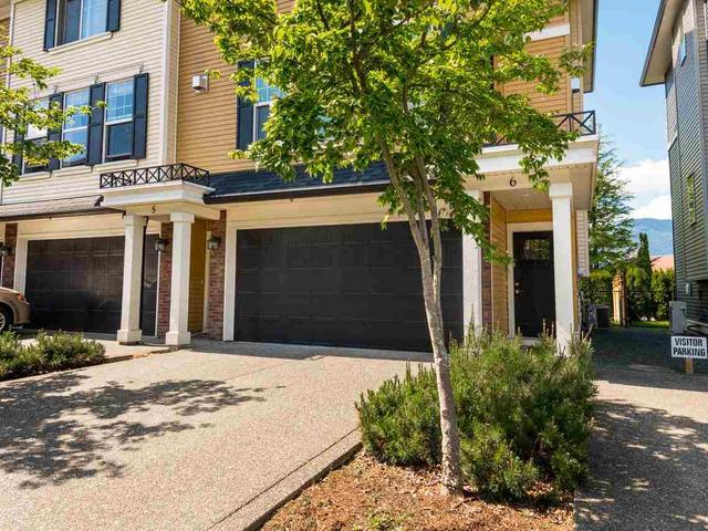 6 - 1640 MACKAY CRESCENT