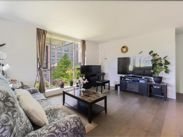 302 - 5782 BERTON AVENUE