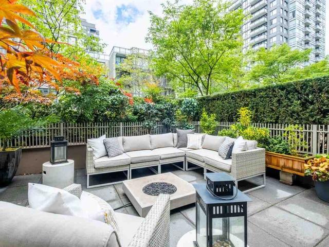 201 - 1055 RICHARDS STREET