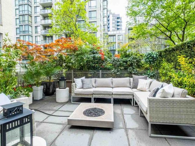 201 - 1055 RICHARDS STREET