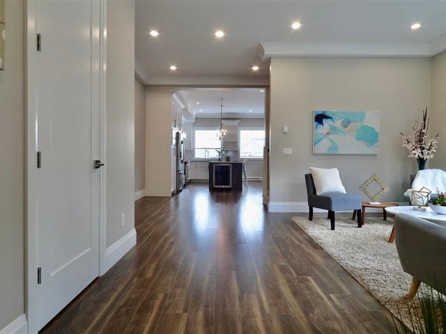 1 - 3410 ROXTON AVENUE