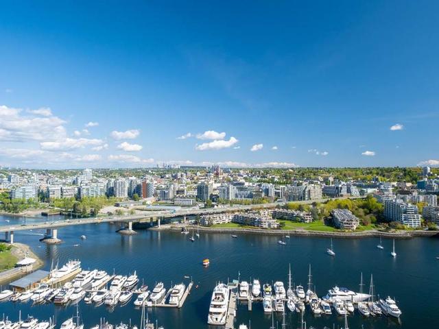 3103 - 1201 MARINASIDE CRESCENT