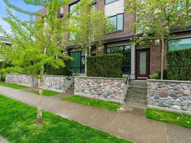 10 - 230 SALTER STREET