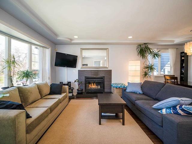 2538 VENABLES STREET