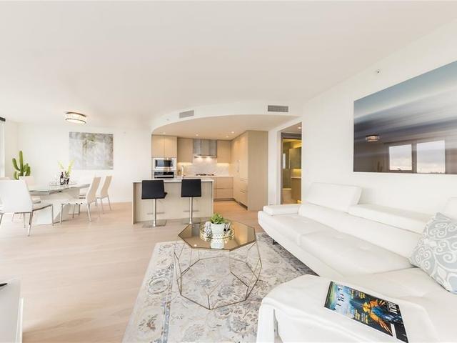 2517 - 89 NELSON STREET