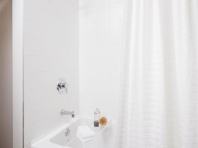 420 - 3229 ST JOHNS STREET