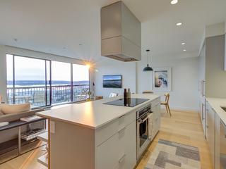 1203 - 701 W VICTORIA PARK