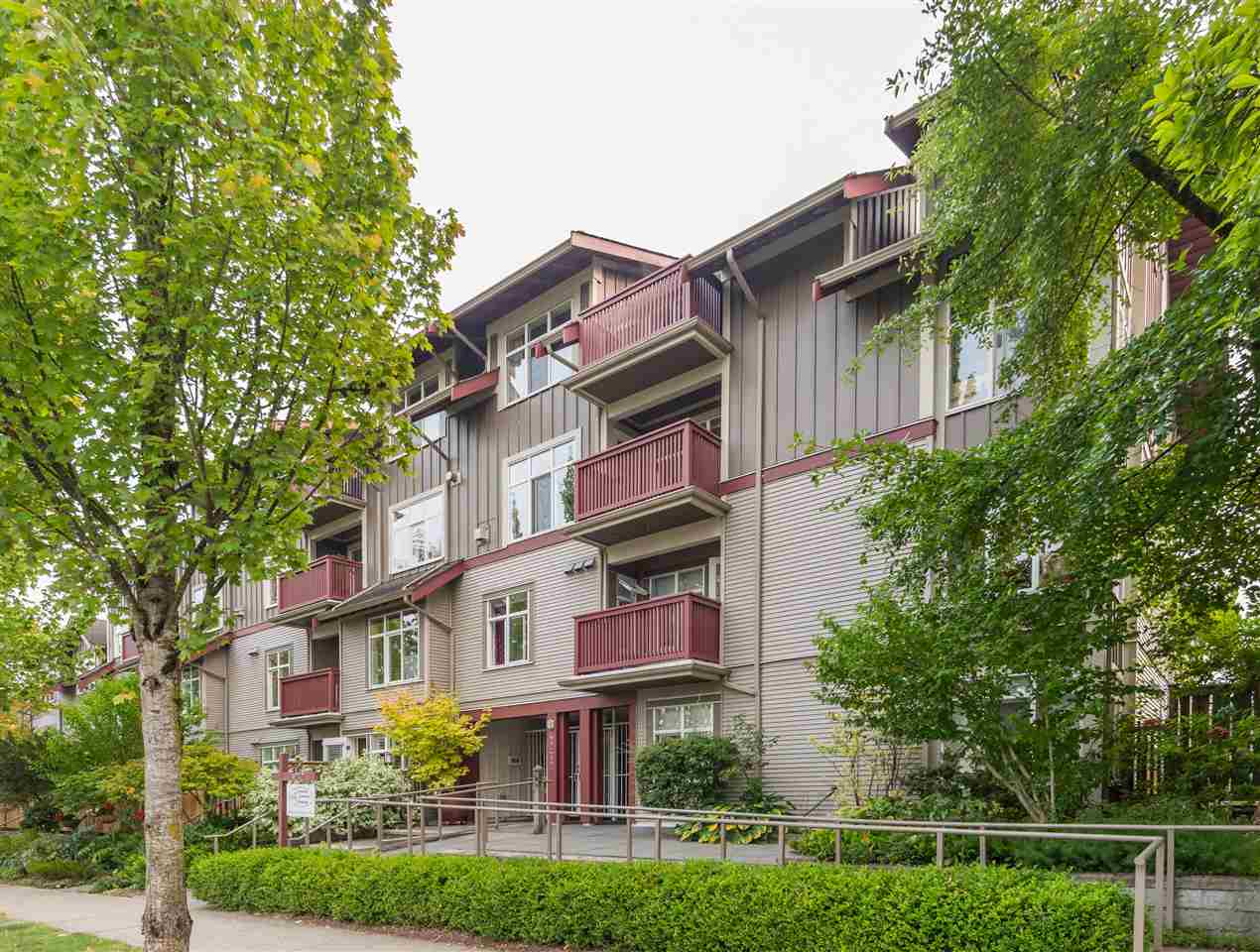 106 4272 ALBERT STREET, Burnaby Sold, R2583514 Condos.ca