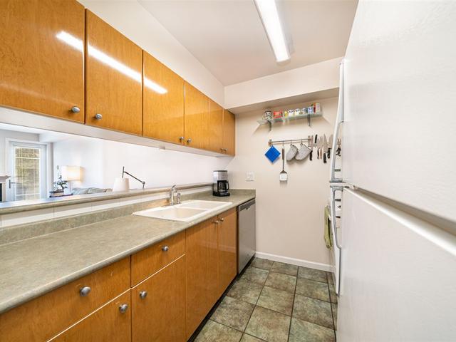 305 - 2490 W 2ND AVENUE