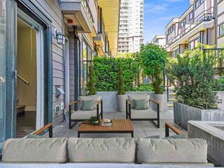 10 - 838 ROYAL AVENUE
