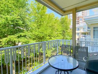 300 - 5835 HAMPTON PLACE