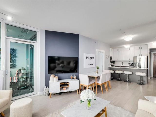 903 - 138 E ESPLANADE