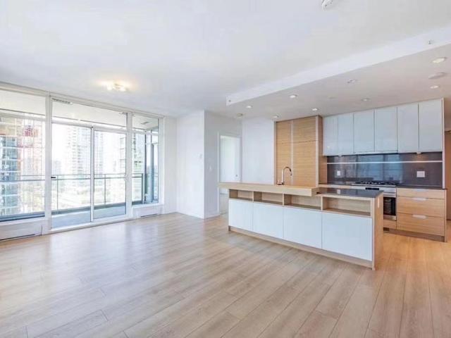 1001 - 4688 KINGSWAY