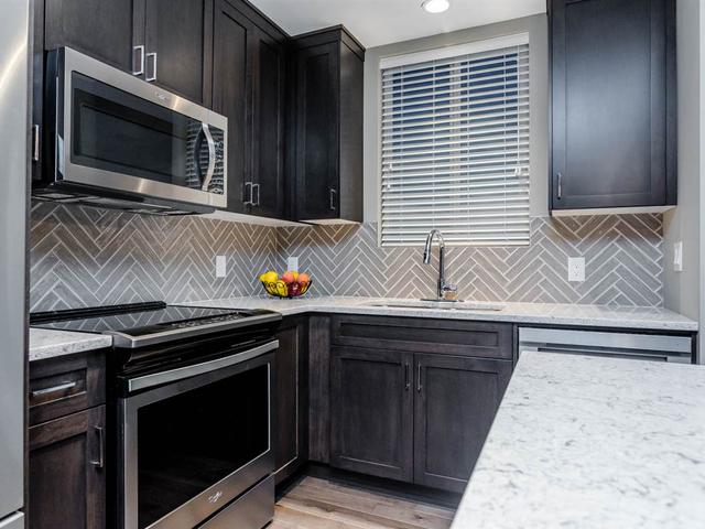 404A - 2180 KELLY AVENUE