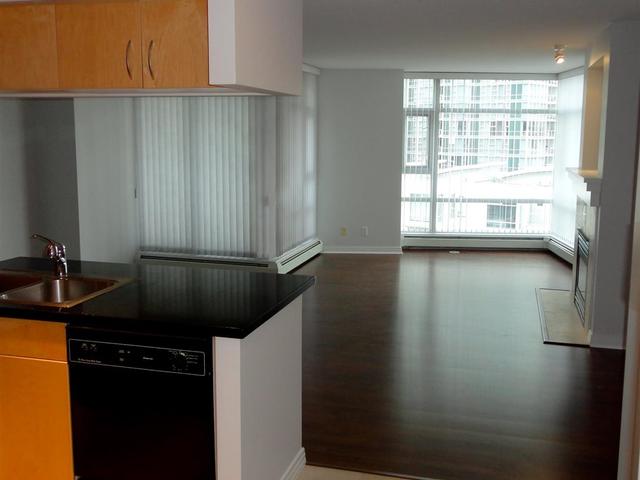 703 - 1199 MARINASIDE CRESCENT