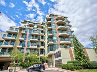 402 - 10 RENAISSANCE SQUARE