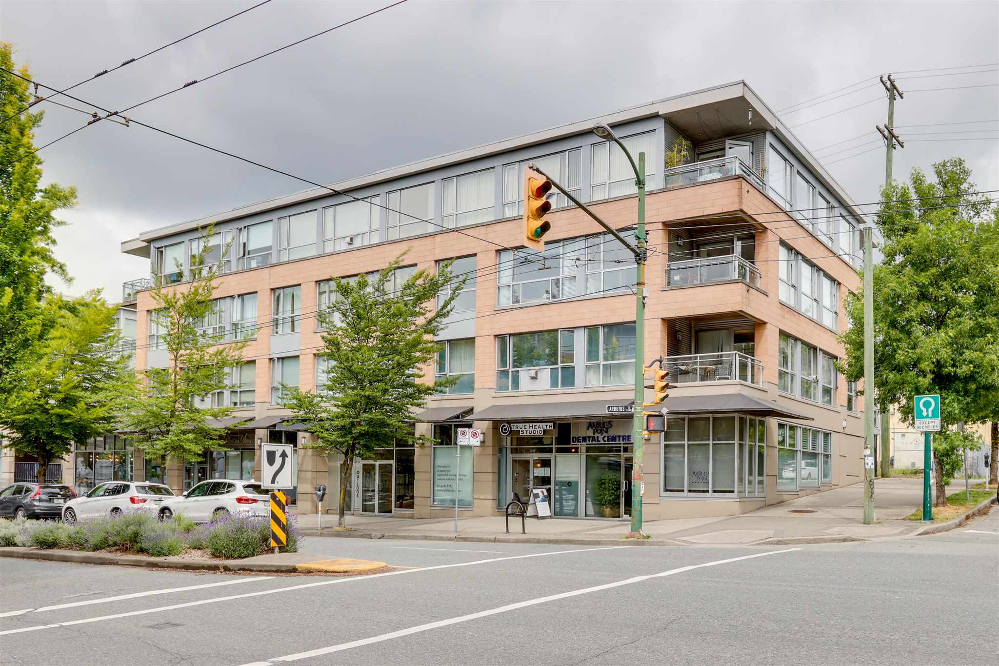 204 2680 ARBUTUS STREET, Vancouver Sold, R2594390 Condos.ca