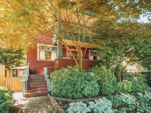 1719 COLLINGWOOD STREET