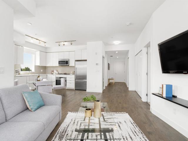 512 - 10011 RIVER DRIVE