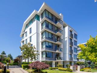 104 - 4539 CAMBIE STREET