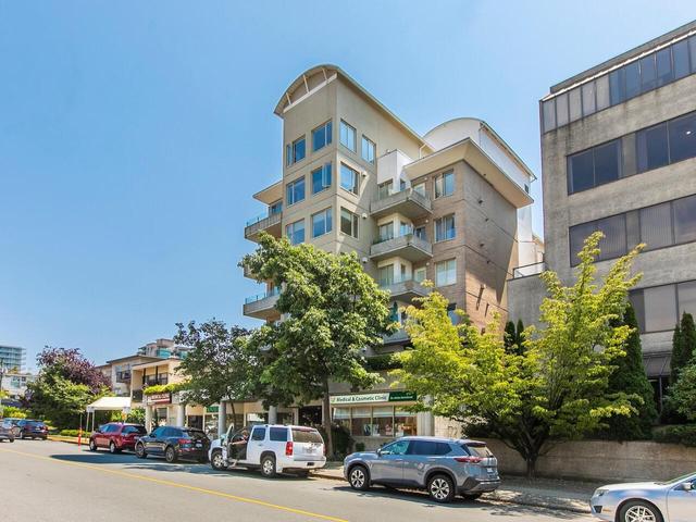 403 - 137 W 17TH STREET